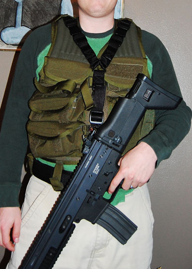 http://www.ao.net/~absolut0/airsoft/vestSling.jpg